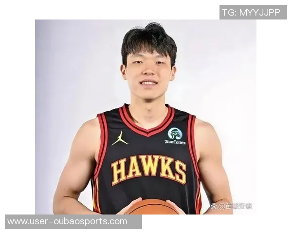 拓媒分析杨瀚森打球风格与球队中锋表现的对比与思考